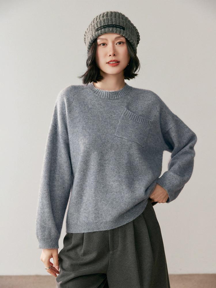 Women's Cashmere Round Neck Sweater - 2025 Autumn/Winter Collection, Loose Fit, Elegant Style, with Pockets for Warmth