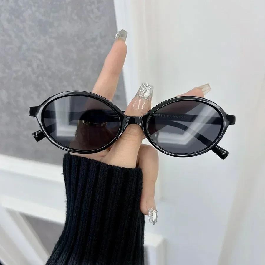 Fashion Sunglasses Women Men Square Plastic Vintage Stylish Oversized Ladies Sun Glasses Retro Vacation