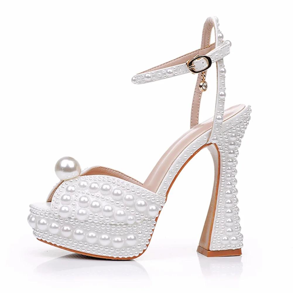 

Fashion 2025 New 13cm Handmade Luxury Pearls Thick Heeled Peep toe Women Sandals Summer Fashion Wedges High heels Wedding Banquet Shoes 42 слоновая кость