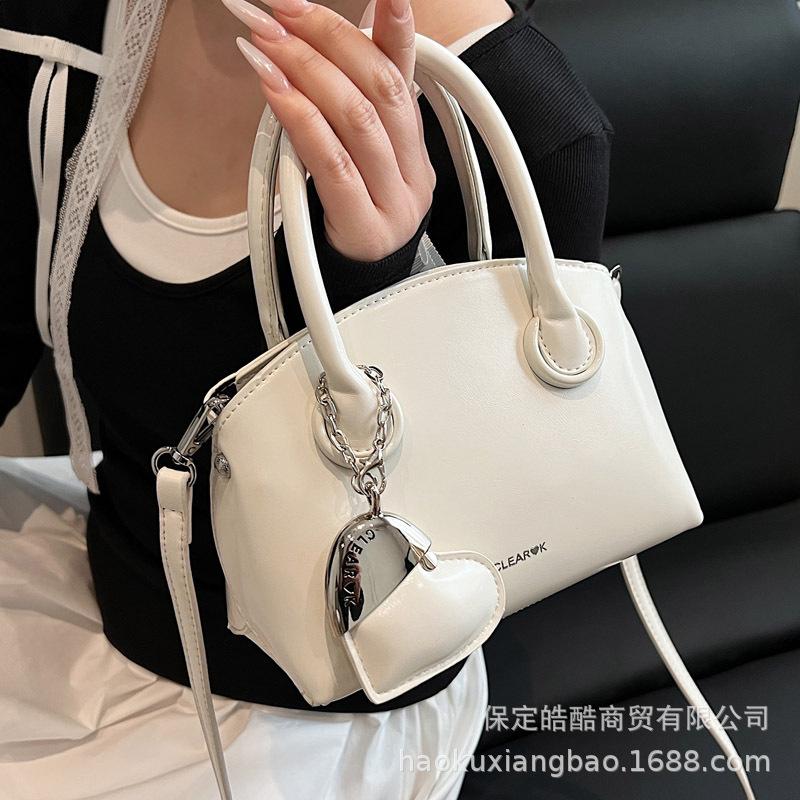 Large-capacity messenger tote bag, simple and versatile handbag, women's 2025 spring new fashion casual bucket bag