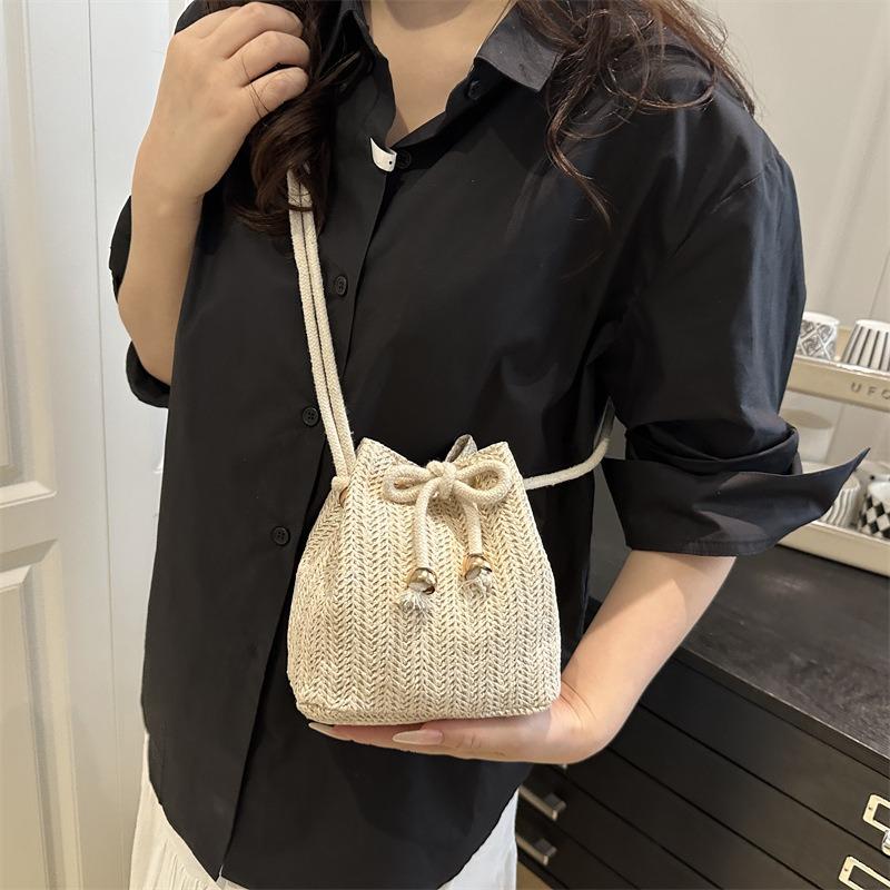 Beach Vacation Wind Only Beautiful Women Bag New Summer Fashion Simple Versatile Shoulder Messenger Bag Bucket Bag Women