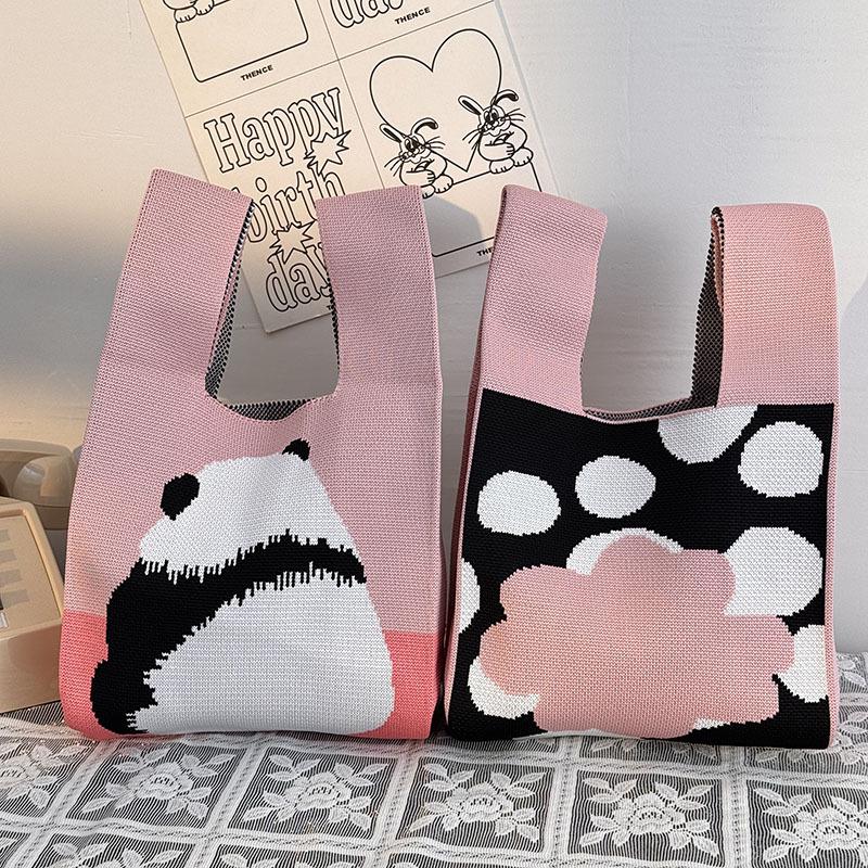 Kuanzhai Alley Souvenir: Chengdu Panda Grandpa Knitted Women's Tote Bag