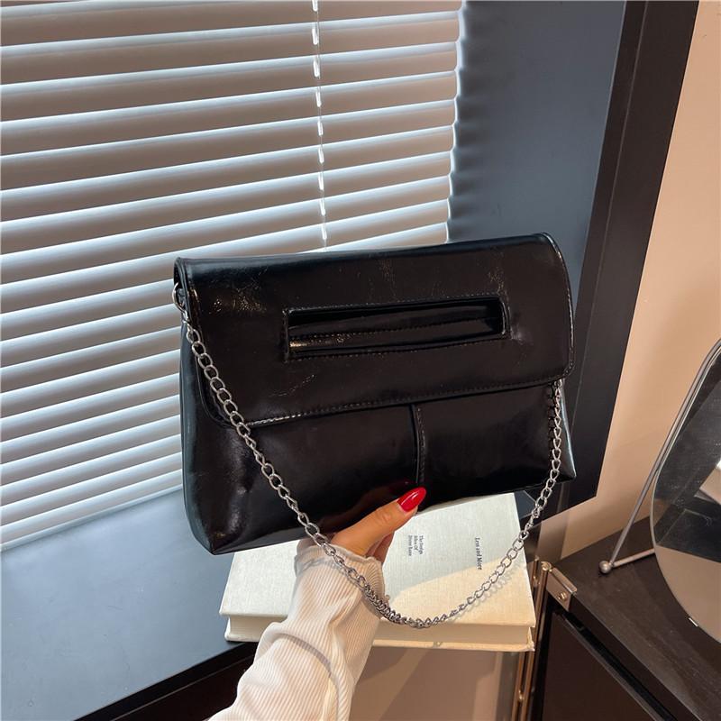 

Универсальная вечерняя сумка из жирной кожи, женская трендовая цепочка, повседневная модная, с индивидуальностью, легкая, модная, высококачественная текстурированная сумка-мессенджер чёрный