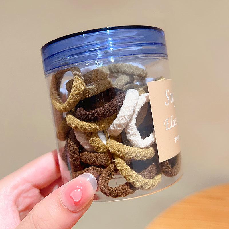 Wysoki Kucyk Gumka - Modny Dodatek do Włosów 2023