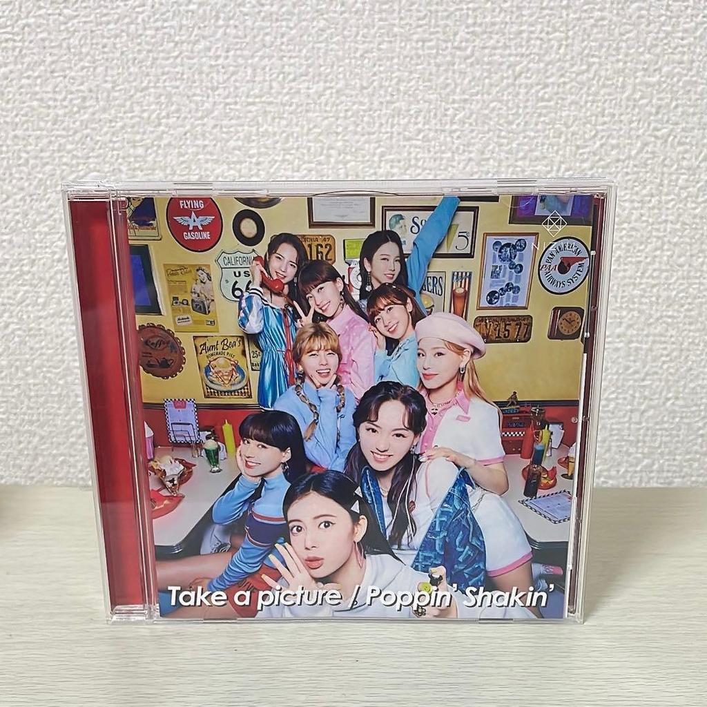 [GEBRAUCHT] NiziUTake a picture / Poppin'Shakin3 Format CD