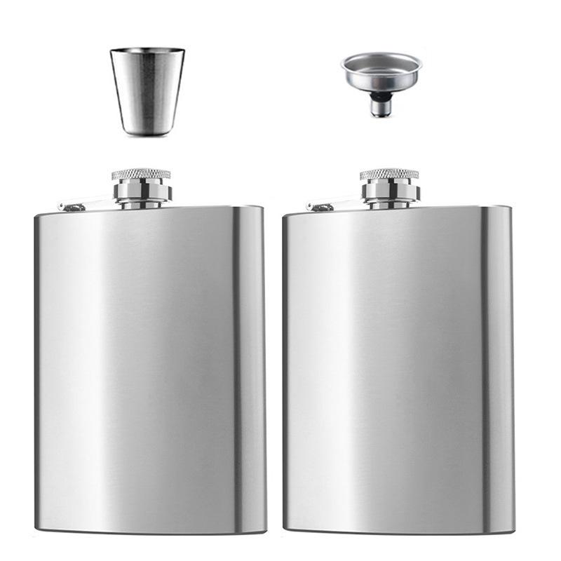 Portable Stainless Steel Leather-Covered Wine Flask for Outdoor Use