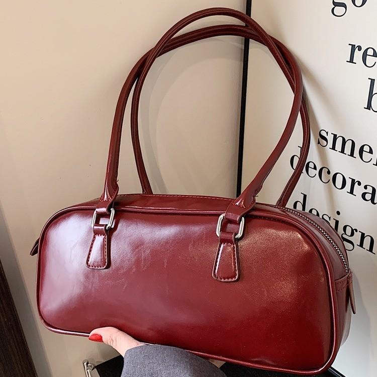 Boston Bag Large Capacity 2024 New Handbag Single Shoulder Bag Women's Versatile Pillow Bag Urban Minimalist Style
