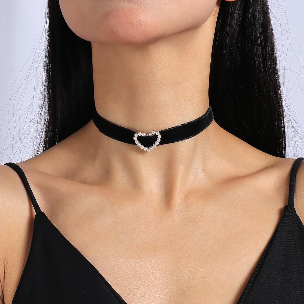 Fashion Black Bowknot Necklace Gothic Heart Lace Velvet Choker Necklaces for Women Girls Party Club Jewelry Gifts