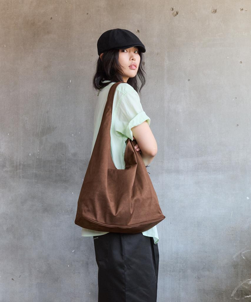 Piari Soft Flow Suede Hobo Bag (Dark Brown)