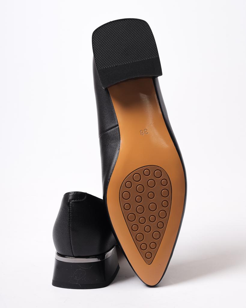 Туфли на низком каблуке Suny Liana 6980 36 черные кожа