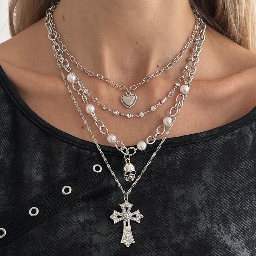 Gothic Diamond Cross Stacked Collarbone Chain, Sweet And Cool Love Skull Pendant Necklace