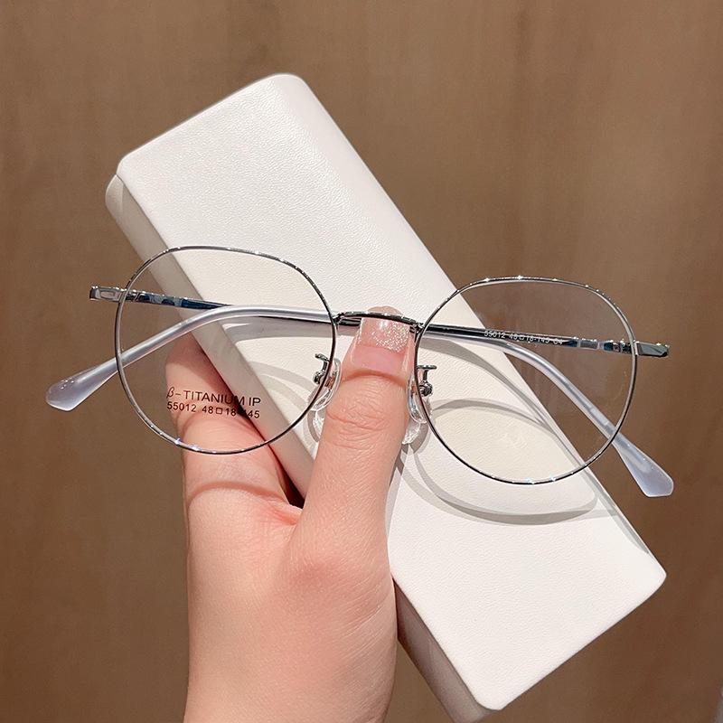 Fashion Retro Polygonal Small Frame Danyang Glasses Frame Ultra-light Glasses Frame with Several Heights.
