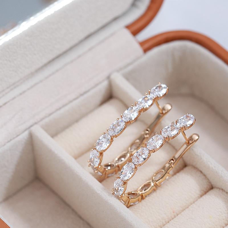 Neue Trendige Rosegoldfarbene Creolen für Damen Vintage Hochzeits Schmuck Luxus Natürlicher Zirkon Große Englische Ohrringe