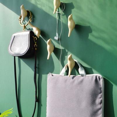 Elegancki Uroczy Kreatywny Ptak 3D Hak Ścienny Luksusowy Oszczędzający Miejsce Ptak Żywiczny Hak Ścienny Nowoczesny Wieszak Ścienny Ręcznik