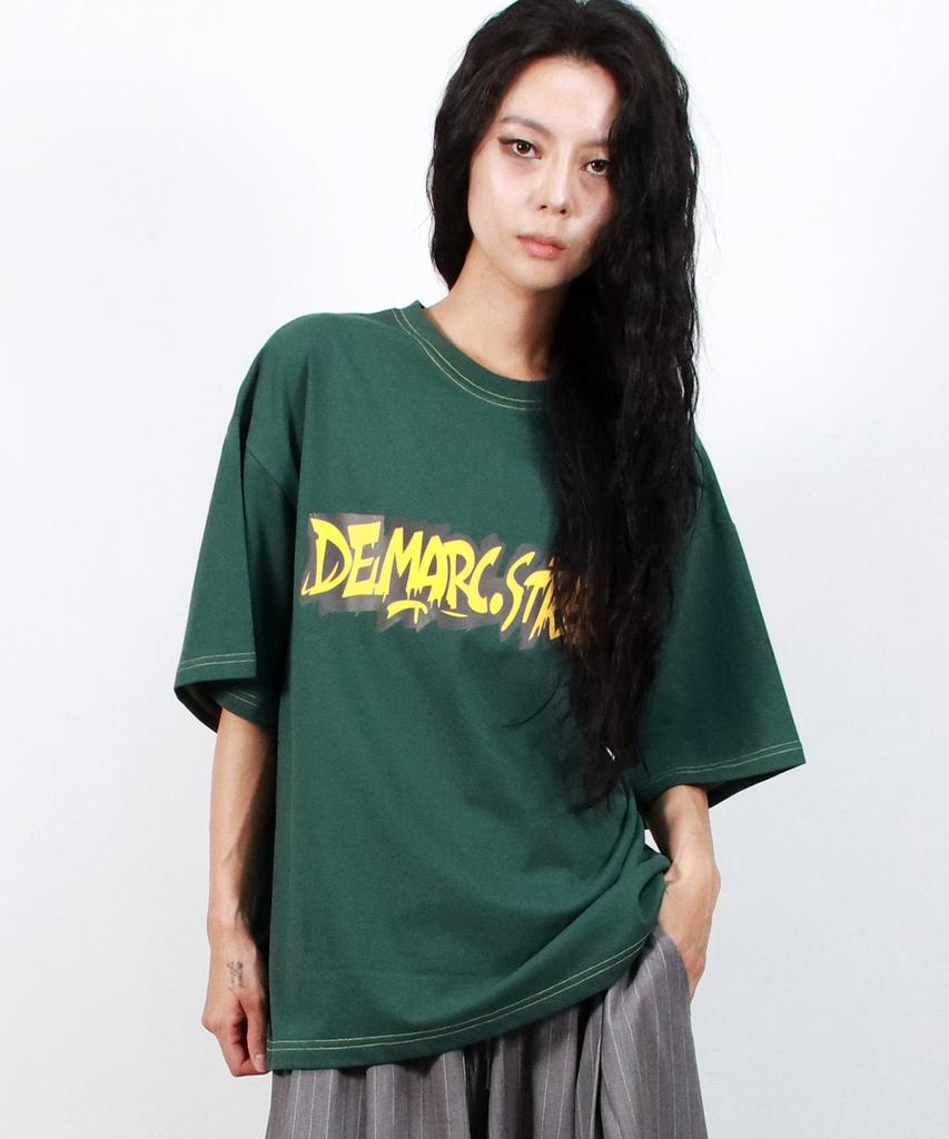 Deumakeu Text Graffiti Boxy Short Sleeve Tee- Khaki