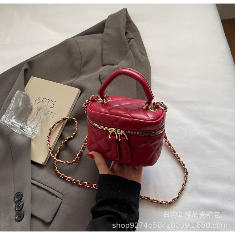 Mini Xiaoxiangfeng portable small bag women's 2025 new fashion diamond box bag chain single shoulder messenger bag tide