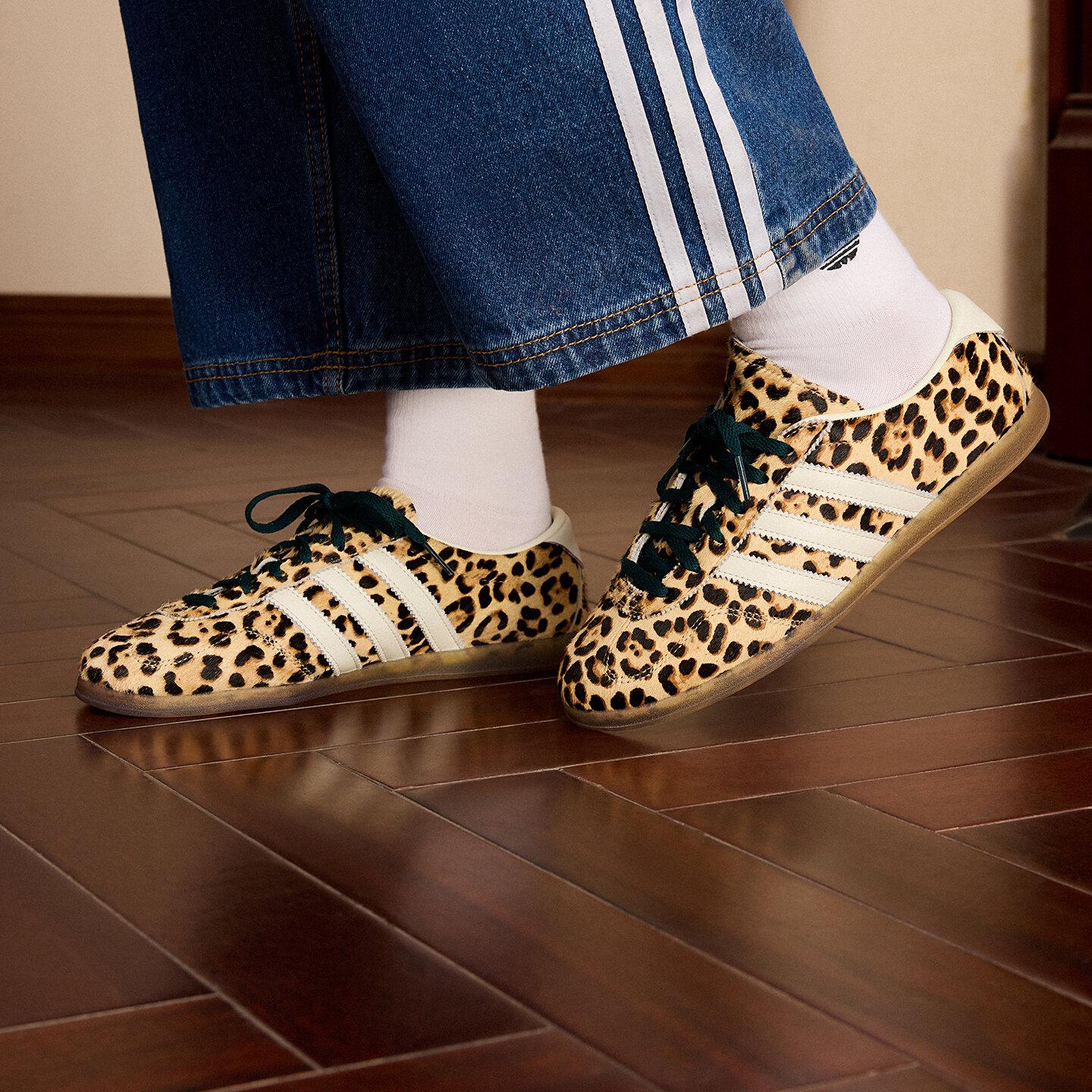 adidas Gazelle Lo Pro Leopard Magic Beige (Women s) 36.5