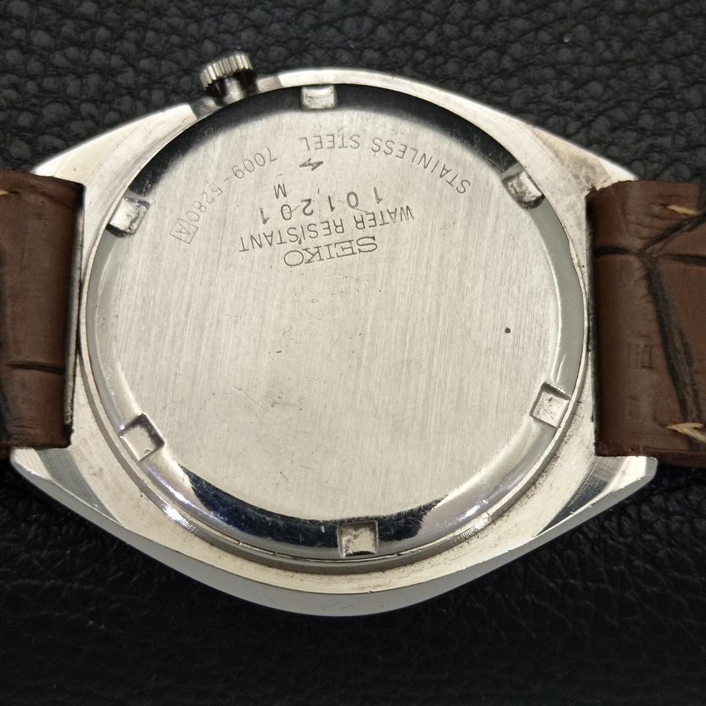 JAPAN VINTAGE SEIKO 5 AUTOMATIC 7019A MENS GOLDEN COLOR DIAL WATCH a701912-5 R207-a701912