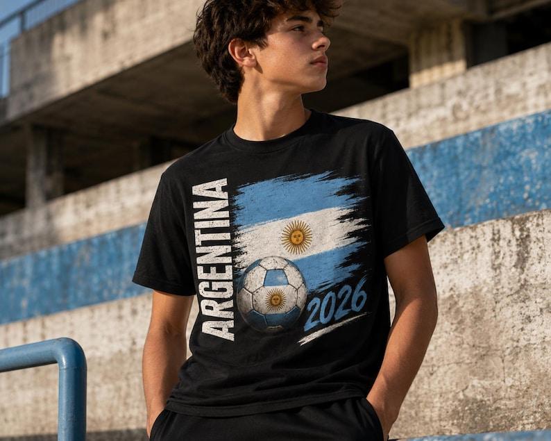 Футболка Аргентина 2026 | Аргентинский Футбол Soccer | Флаг Аргентины и Мяч | Фанаты Сборной S