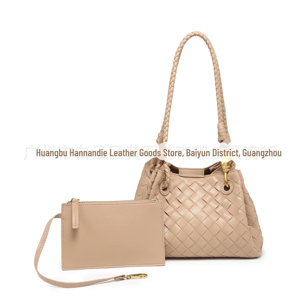 2024 High-Quality Textured Woven Bucket Bag with Knotted Hardware