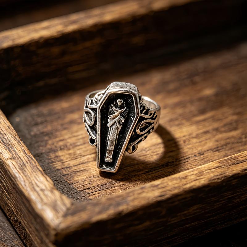 Men's Retro Demon Eye Punk Ring – Stylish, Single Finger, Personality Jewelry for Boys