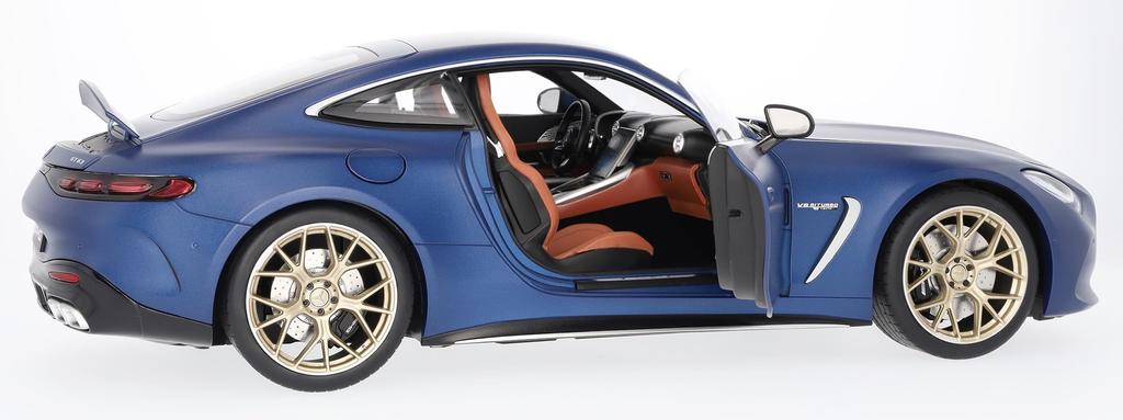[Mercedes-Benz Collection] Genuine Mercedes-AMG GT 63 4MATIC+ Coupe (C192) Spectral Blue Magno 1/12 Scale Model