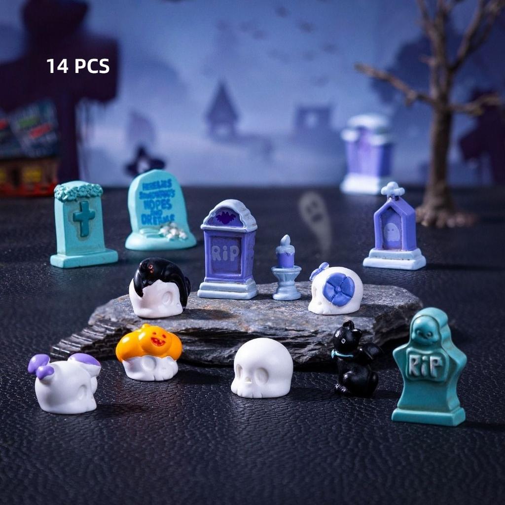 Micro World DIY Mini Halloween Figurine Set