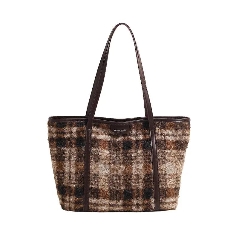 Women's Bag  Large Capacity New Autumn and Winter Casual Shoulder Shopping Bag  Travel Bag In Classroom Checkered