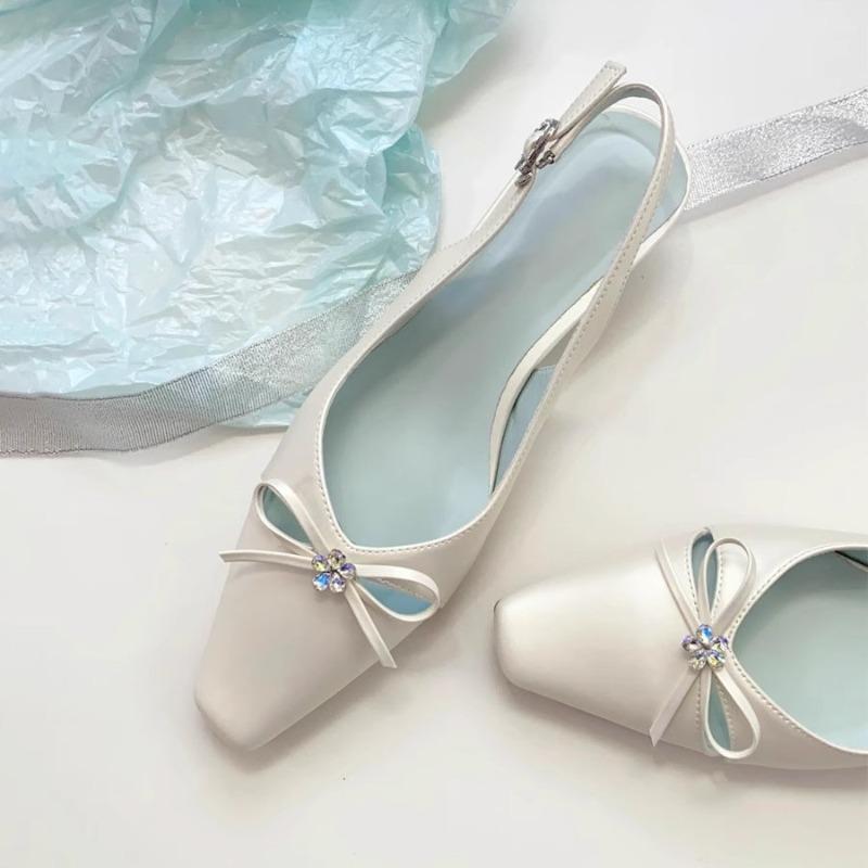 Water Diamond Thick-heeled Flip-flops Are Feminine Square-toed Shoes