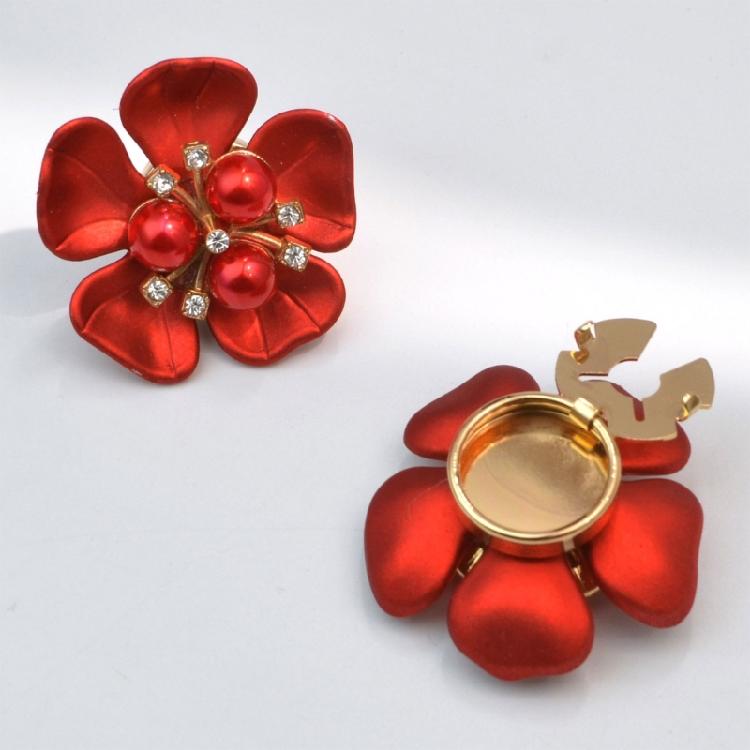 4Pcs Decorative Shirt Cufflinks Clip Rhinestones Pearls Flower Button Clips for Shirt Dress Uniform Coat Embellishments