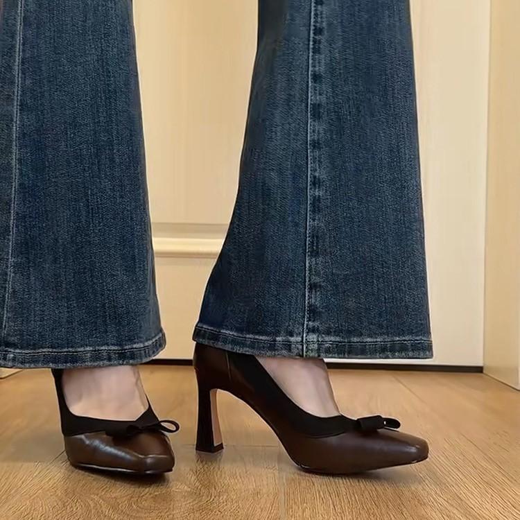 Sheepskin version~ retro literary and artistic temperament commuting versatile thick heel high heels women's fashion elegant bow single shoes