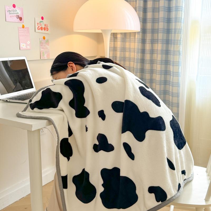 Printed Milk Velvet Wearable Blanket Adults Kid Soft Warm Flannel Shawl Blanket Autumn Winter Multifunctional Office Nap Blanket