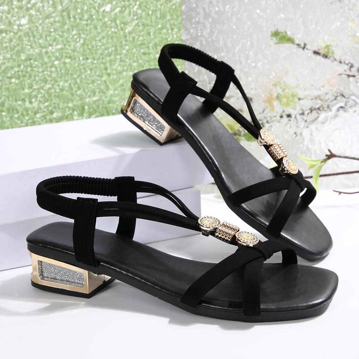 

Сандалии с квадратным носком и низким каблуком 2025 Лето Новинка Большой размер Толстый каблук Стразы Эластичная лента Сандалии с открытым носком для женщин 42 чёрный