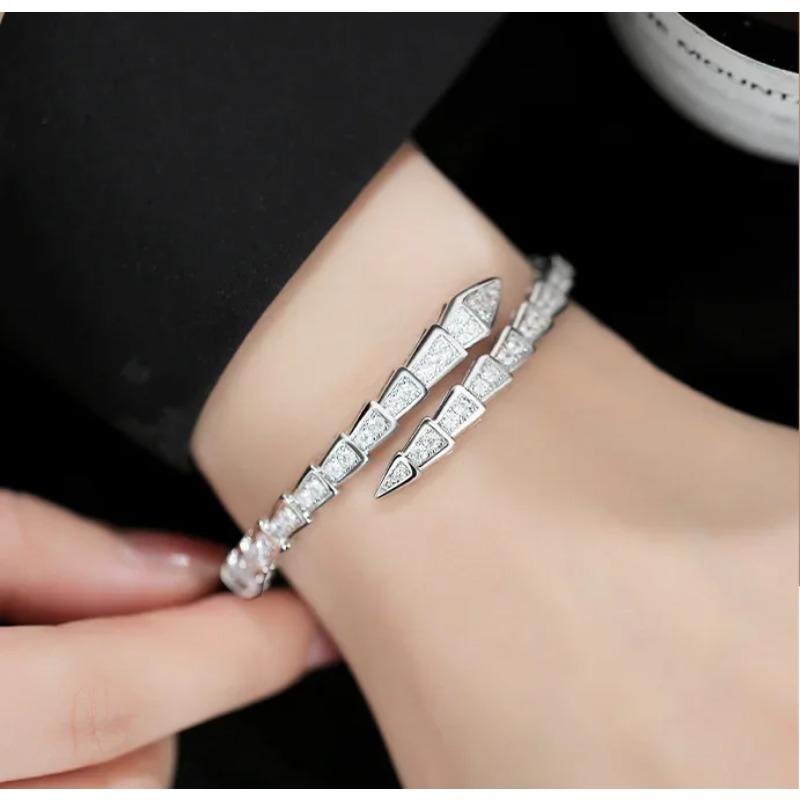 

Новый женский браслет в форме змеи с микроинкрустацией цирконом