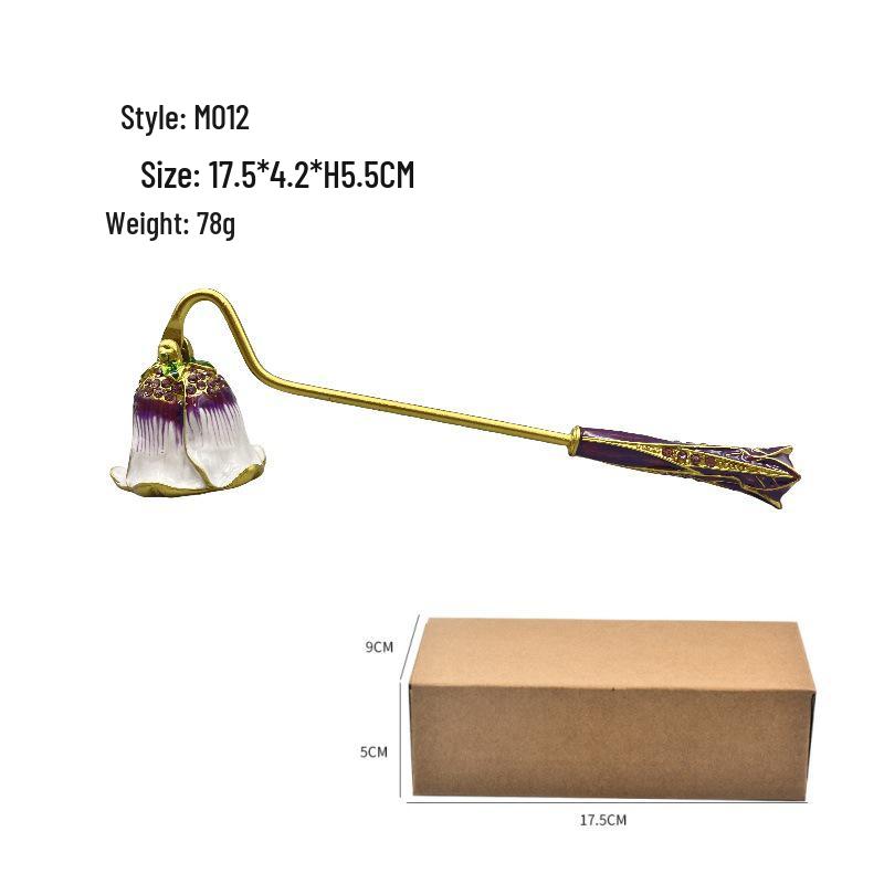 European Retro Handheld Candle Snuffer and Cover, Light Extinguisher Bell Tool, Perfect for Gifts.