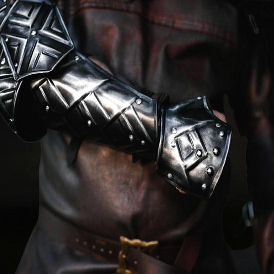 Dwarven Style Blackened LARP Shoulders Fantasy Metal Pauldrons for Cosplay, Reenactment Costume Armor Gift