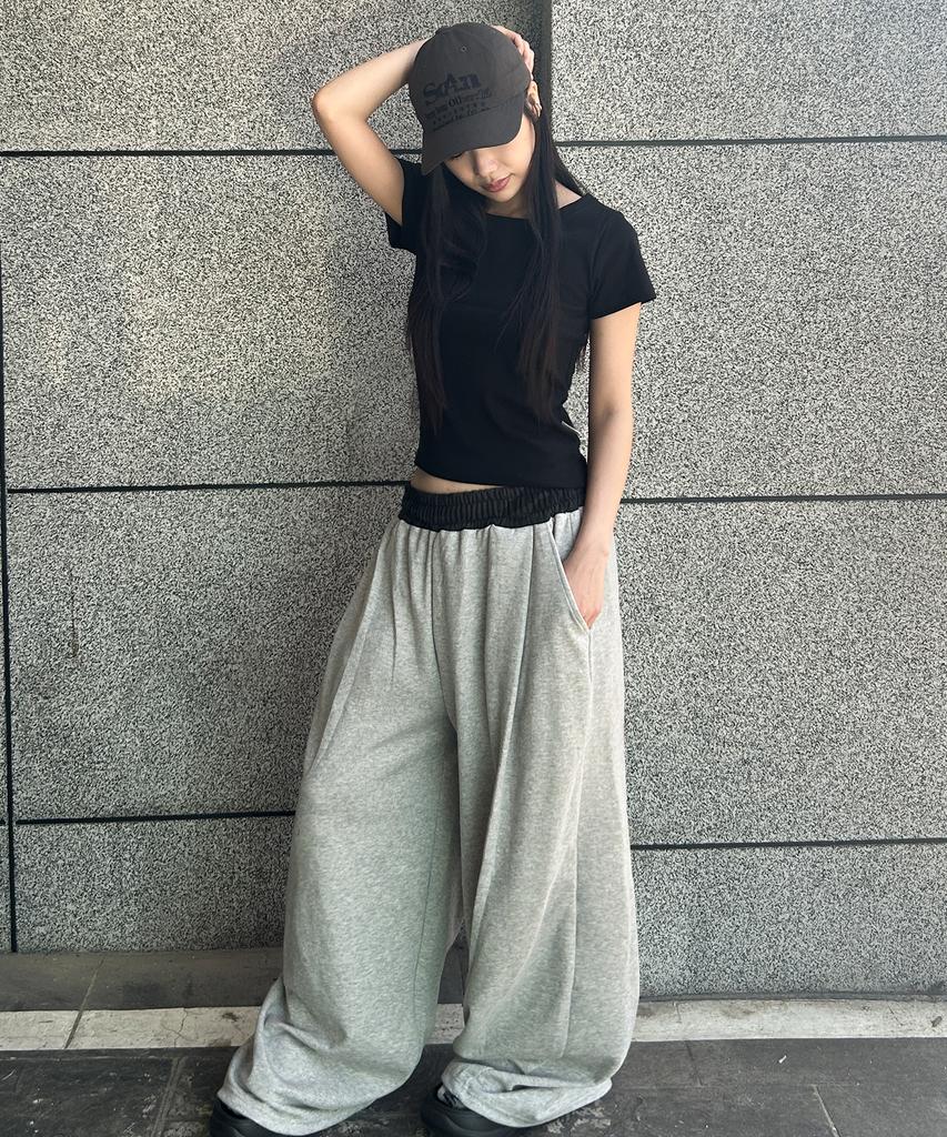 FUZZY SCAN Camo Waist Curved Balloon Pants Black