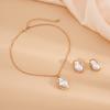 Accessories French Irregular Alloy Collarbone Chain Set Stylish Elegant Pearl Pendant Necklace Women