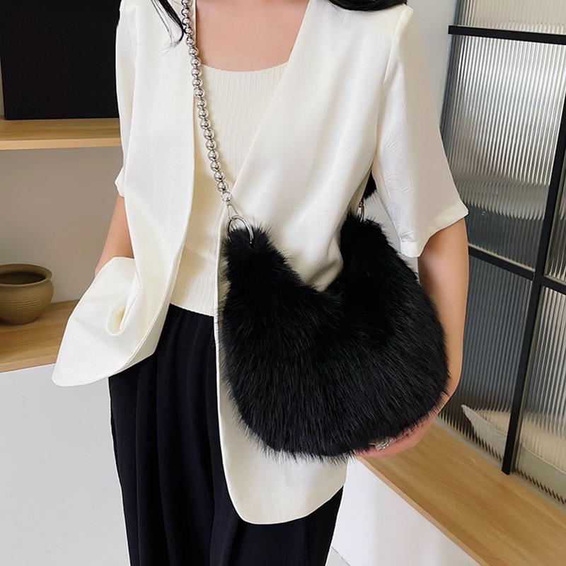 Bolso de Hombro Dumpling Peludo Color Caramelo Diseño Nicho Cadena de Perlas Bolso Cruzado de Axila Mini Bolso de Mano Y2K Trendy Para Mujer