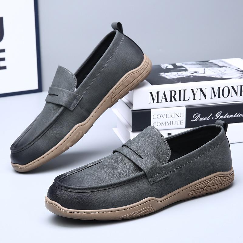 New Spring and Summer Men's Shoes One-pedal Leather Comfortable Breathable Men's Shoes Versatile Casual Doudou Shoes