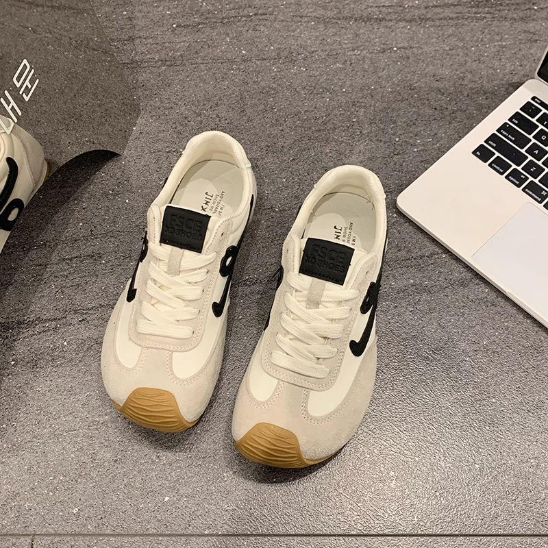 Hot wind versatile crooked head women's spring summer new sports and leisure board shoes retro lace-up