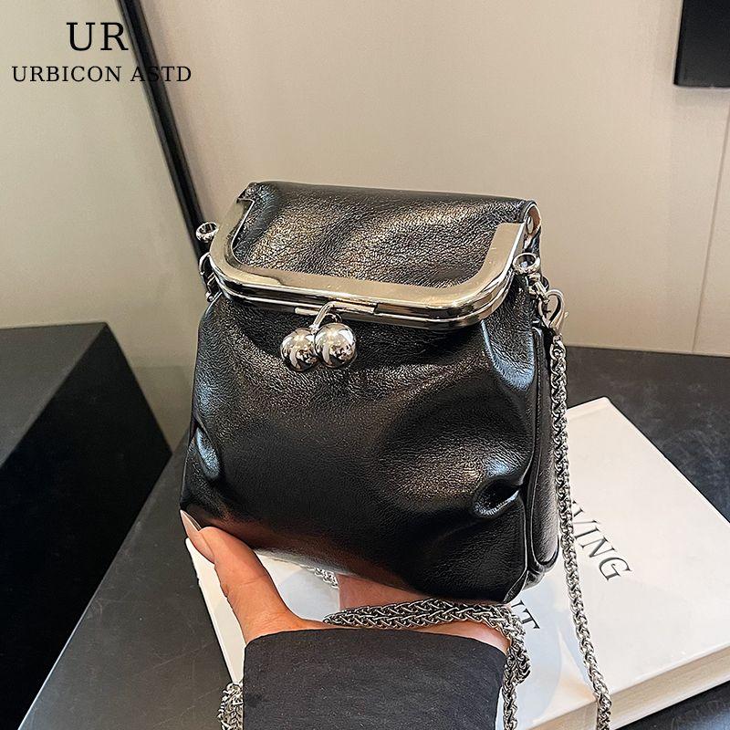 

Super Popular Mini Silver Bag Women 2025 New Summer Light Luxury Niche Exquisite Small Bag Advanced Texture Messenger Bag Black [not put the phone]]
