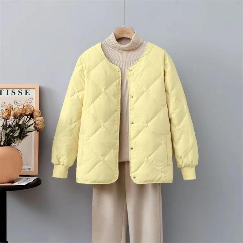 2024 Autumn & Winter Women's Hong Kong Style Short Down Jacket - Diamond Pattern, Lightweight & Loose Fit