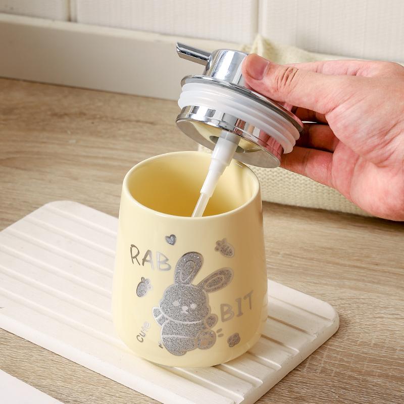 Bathroom Ceramic Emulsion Bottle Cartoon Animal Soap Dispenser Bathroom Shower Gel Shampoo Water Bottle Bathroom Supplies