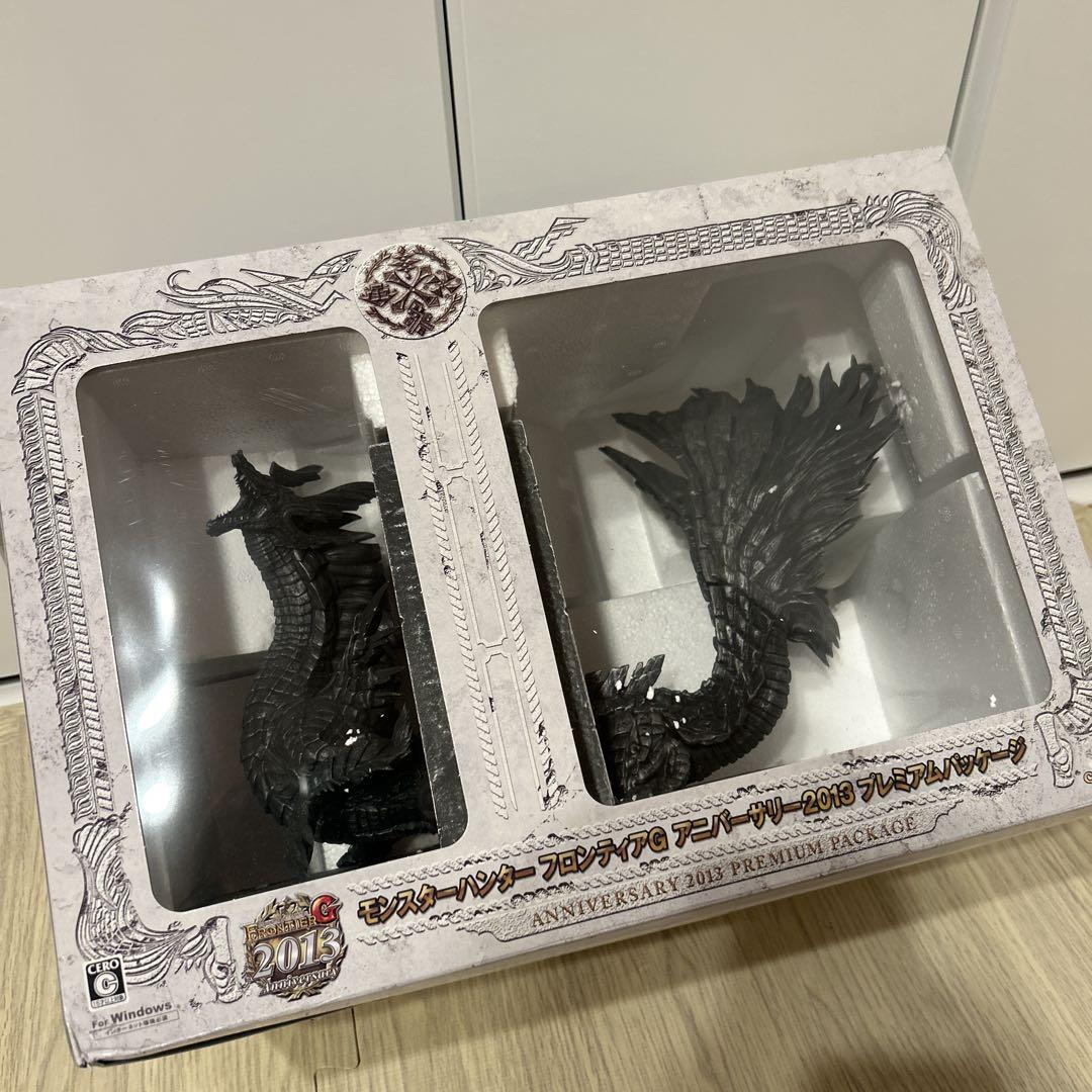 

[USED] Monster Hunter Frontier G Anniversary 2013 Premium Package