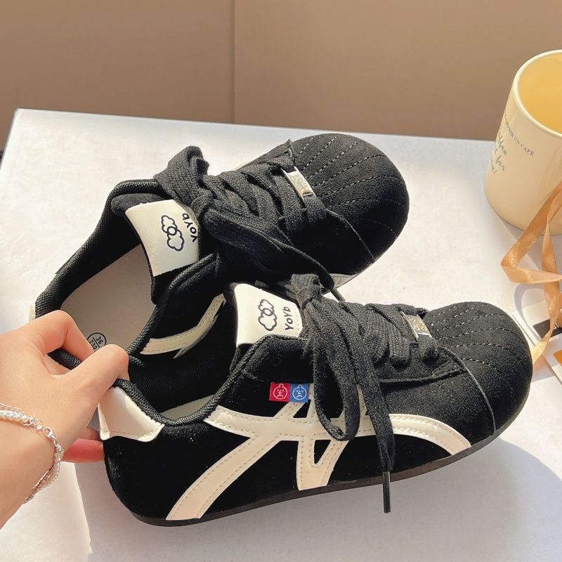 Autumn and winter black shoes 22 new niche shoes ins trendy feet small moral training shoes casual board shoes 35