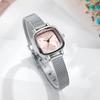 Französische Nischenuhr Studentin Koreanische Version Einfach Ins Fengsen Mädchen College-Stil Retro Hongkong-Stil Ins Gleicher Stil