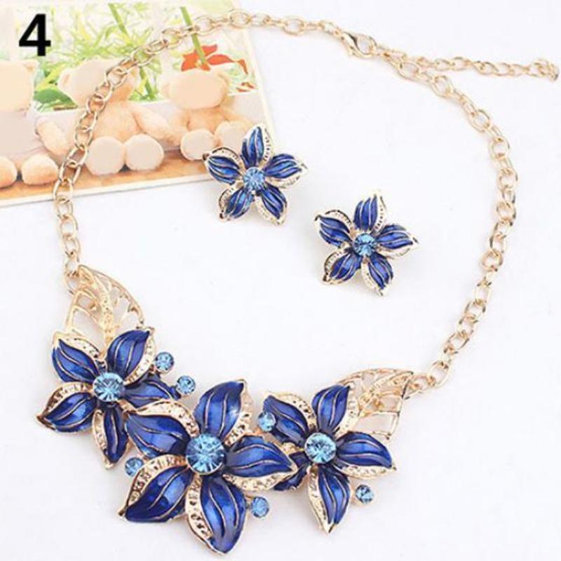 Fashion Women Rhinestone Flower Statement Pendant Necklace Earrings Jewelry Set