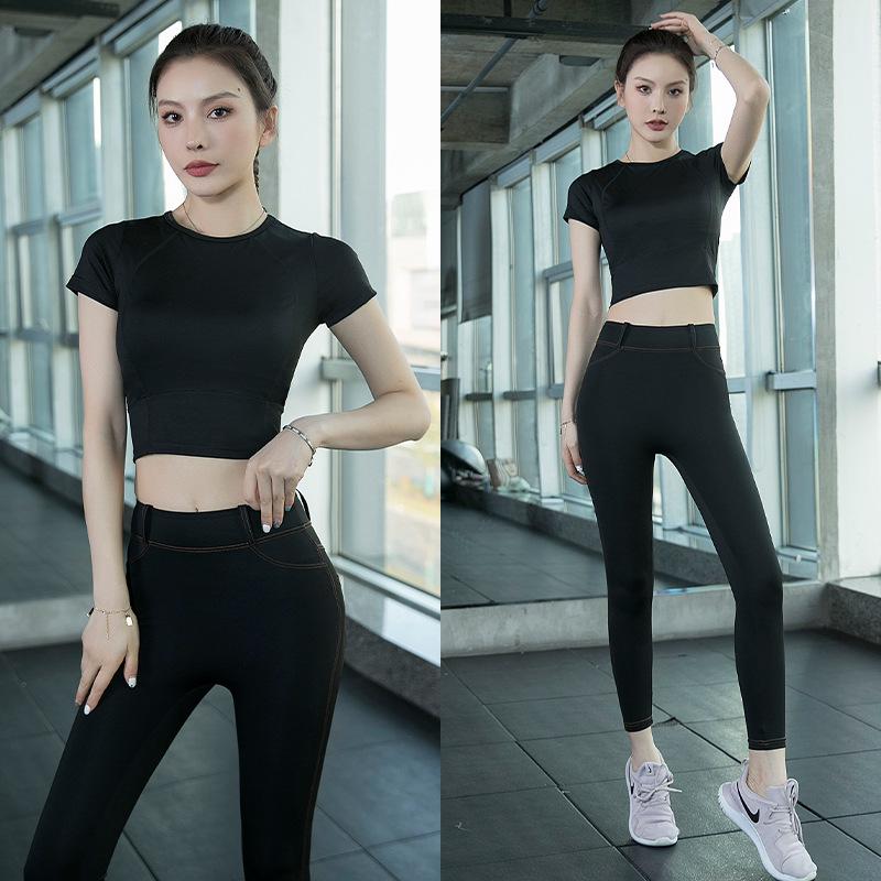 Women's Summer 2026 Yoga Set: Slim Fit, High-End Fashion, Short Sleeve Fitness and Running Sportswear