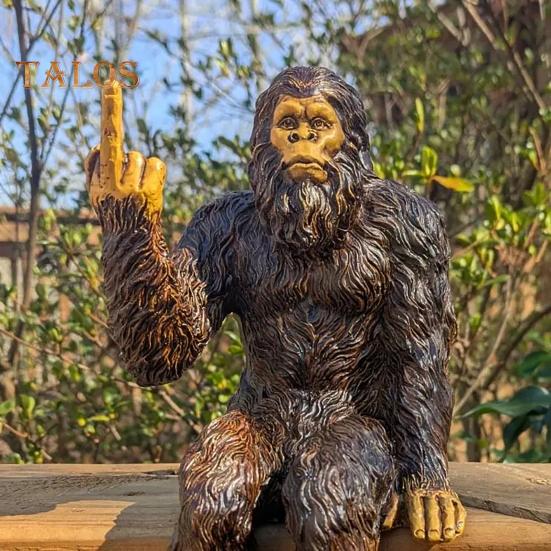 Middle Finger Sasquatch Figurine Resin Scissors Hands Savage Statue Sculpture Home Office Indoor Outdoor Garden Decoration Ornament